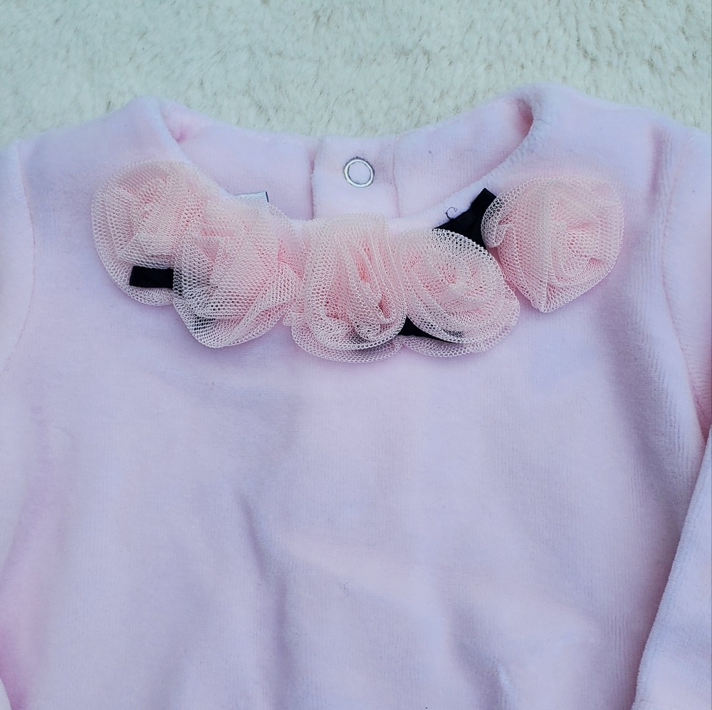 Pink Ruffled Newborn Footies - Picture 2 of 6